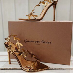 Gianvito Rossi Flavia Heels in Gold - Size 36